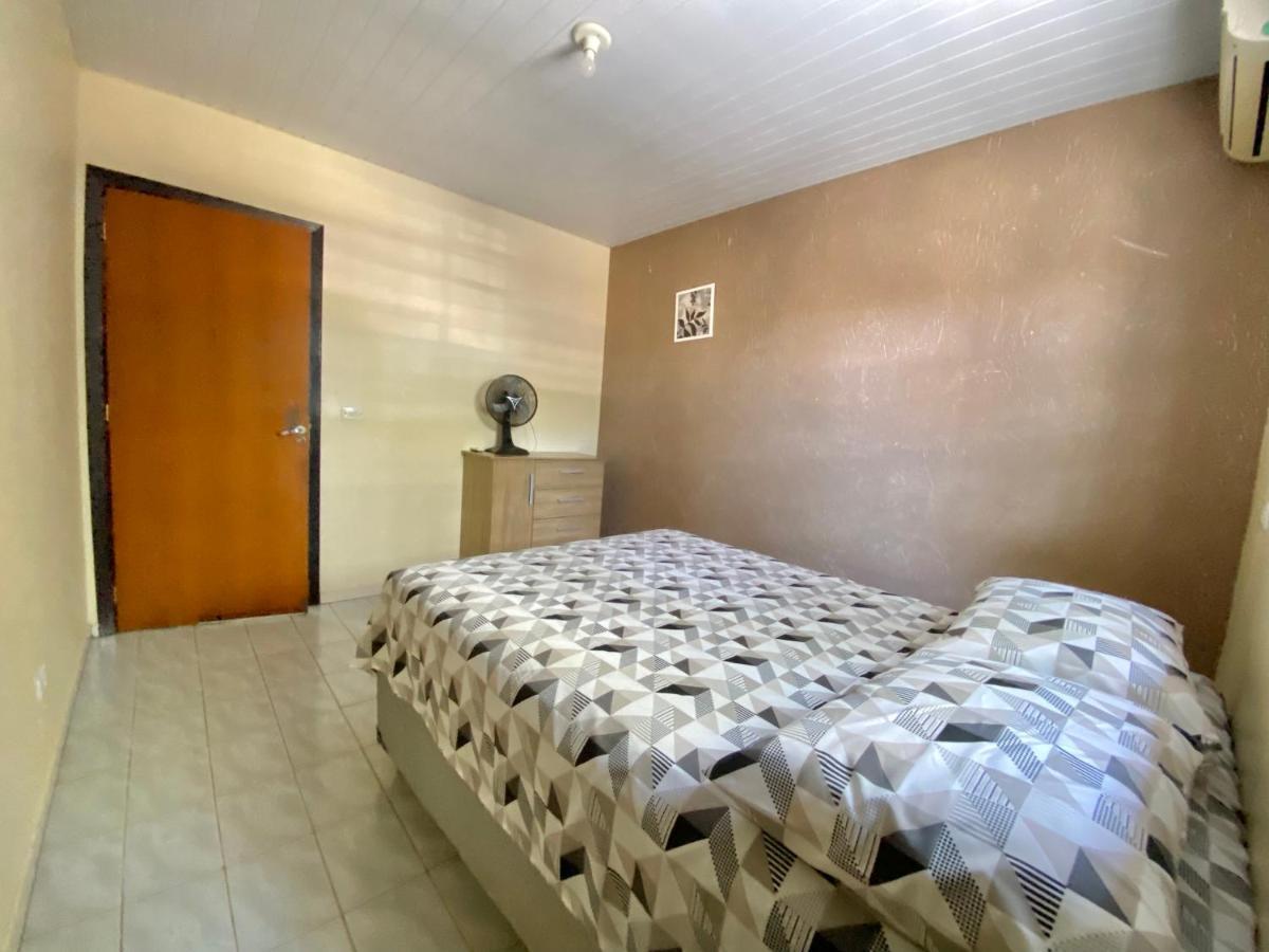 Casa Grande Com 2 Quartos E 1 Suite Фос-ду-Игуасу Экстерьер фото
